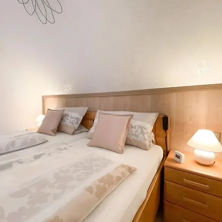 Haus Rosenfelder Abendsonne ברנאו אים שוורצוואלד